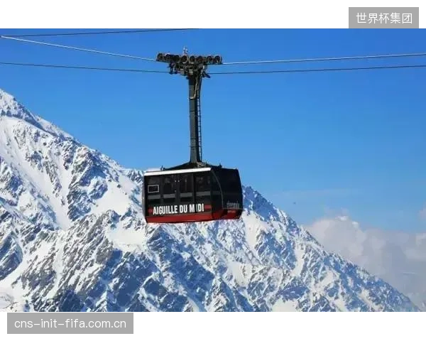 Oakley滑雪镜实现跨国雪场数据同步，中国用户在霞慕尼的跌落数据可实时同步至国内救援联系人
